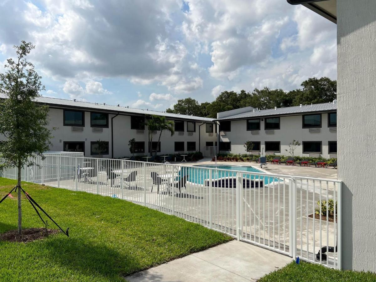 Motel 6-Fort Lauderdale, Fl エクステリア 写真