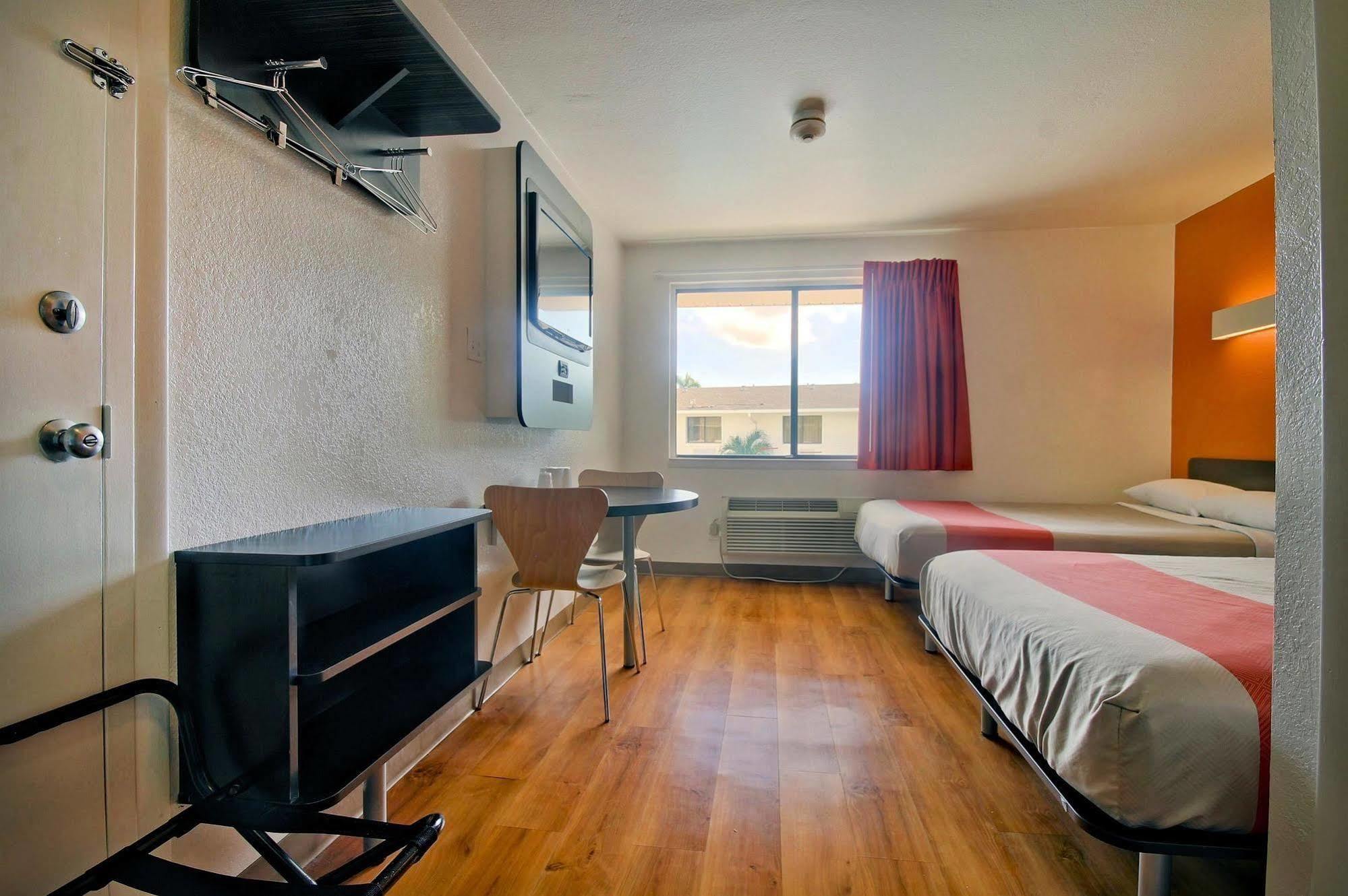 Motel 6-Fort Lauderdale, Fl エクステリア 写真