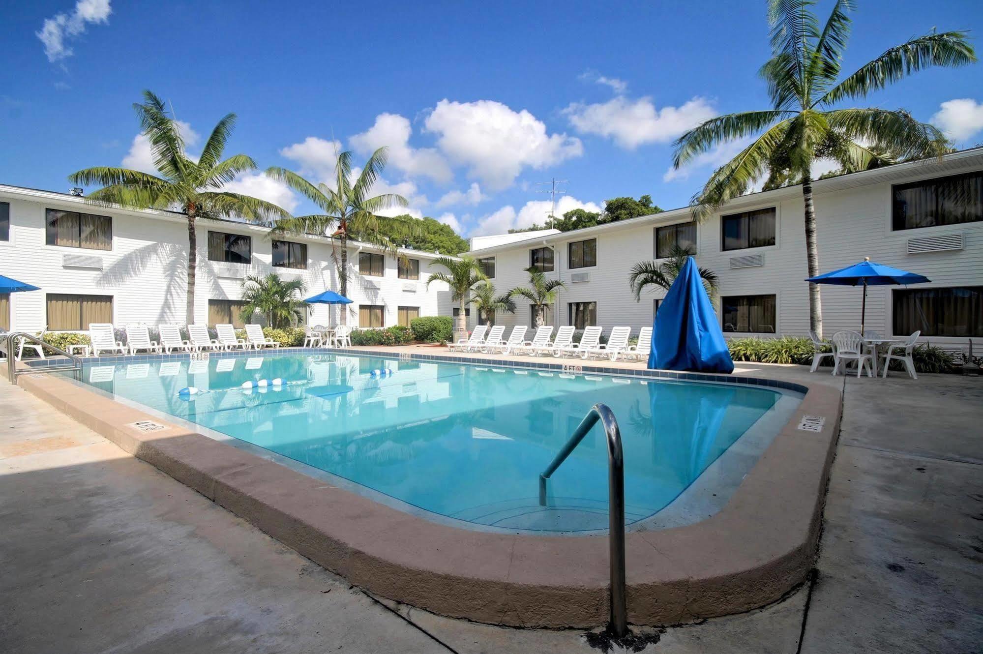 Motel 6-Fort Lauderdale, Fl エクステリア 写真