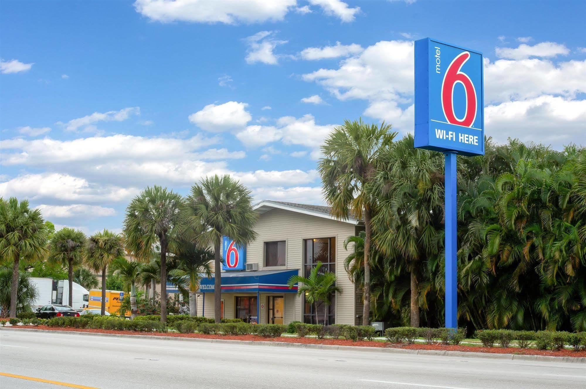 Motel 6-Fort Lauderdale, Fl エクステリア 写真
